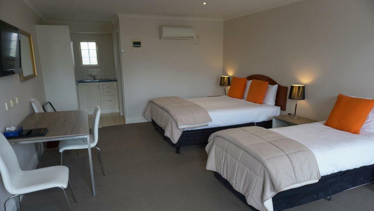 Ashmont Motel And Apartments Port Fairy Exteriör bild